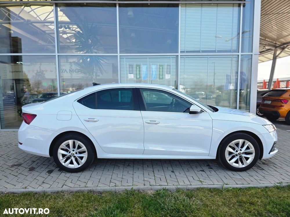 Skoda Octavia 2.0 TDI DSG Style - 4