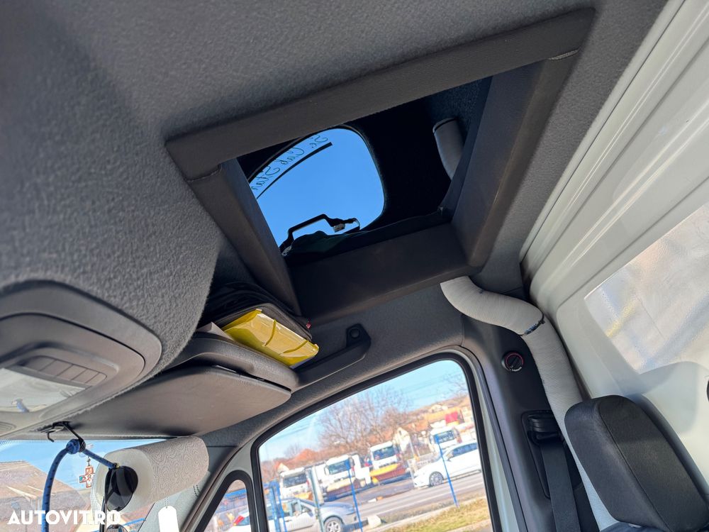 Mercedes-Benz Sprinter - 7