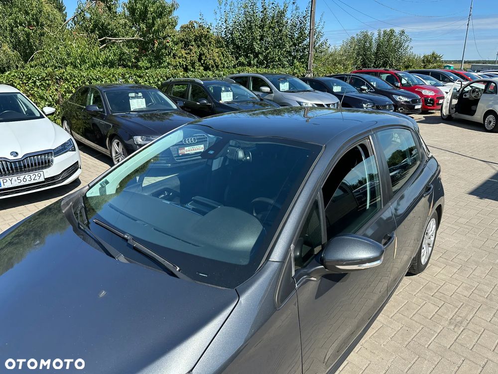 Peugeot 208 - 28