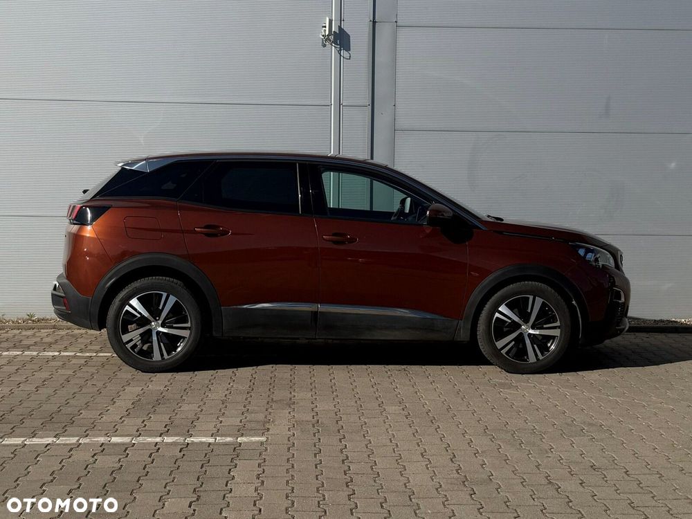 Peugeot 3008 1.2 PureTech Allure S&S EAT8 - 6