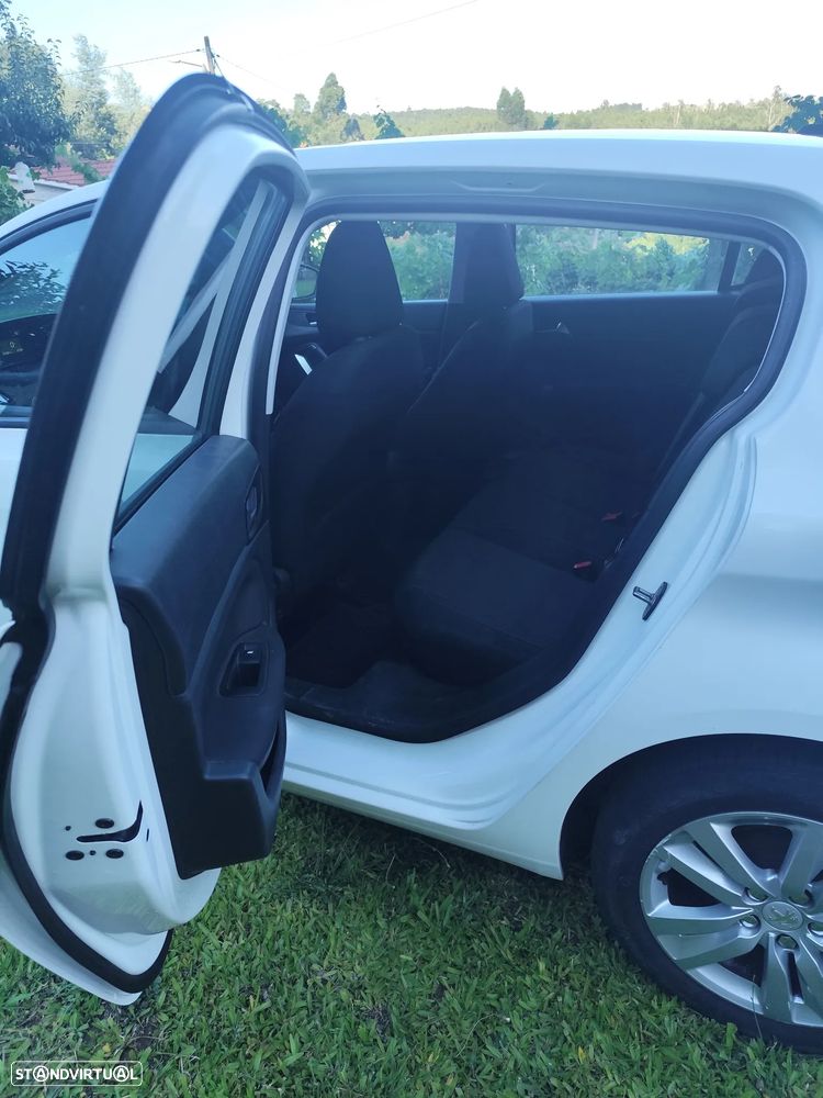 Peugeot 308 - 7