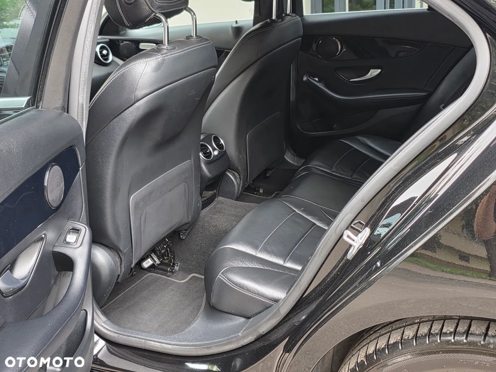 Mercedes-Benz Klasa C 200 4-Matic 9G-TRONIC - 18