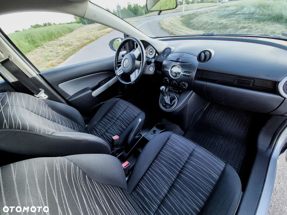 Mazda 2 1.3 Dynamic - 10