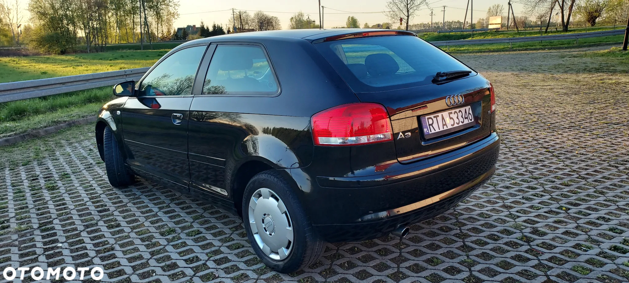 Audi A3 1.6 Ambiente - 3