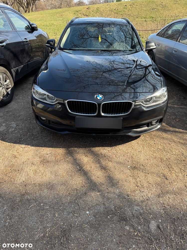 BMW Seria 3 318d Touring - 1