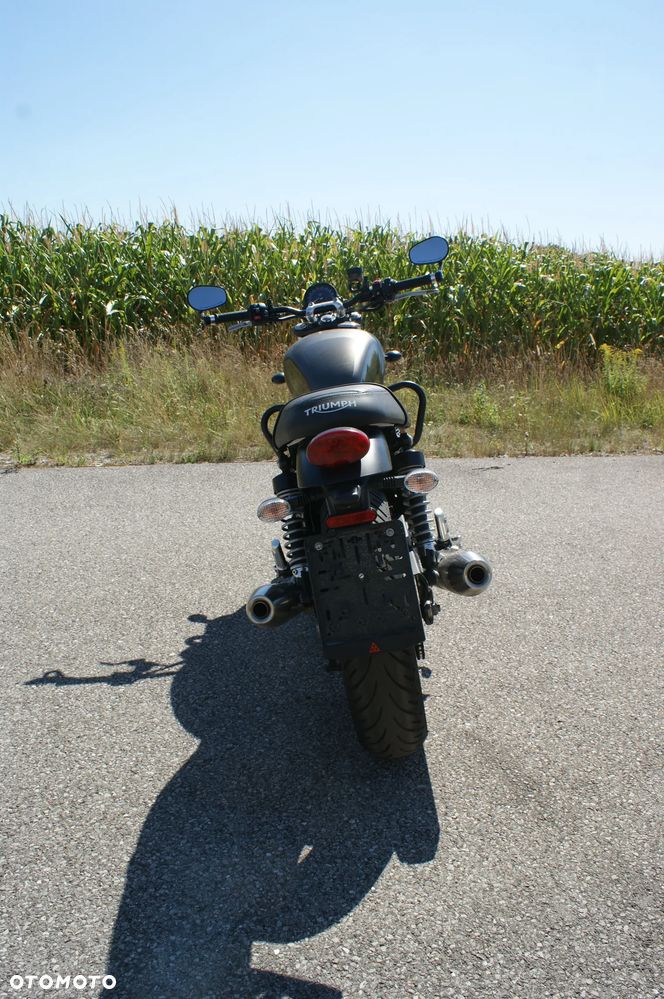Triumph Speed Twin - 9