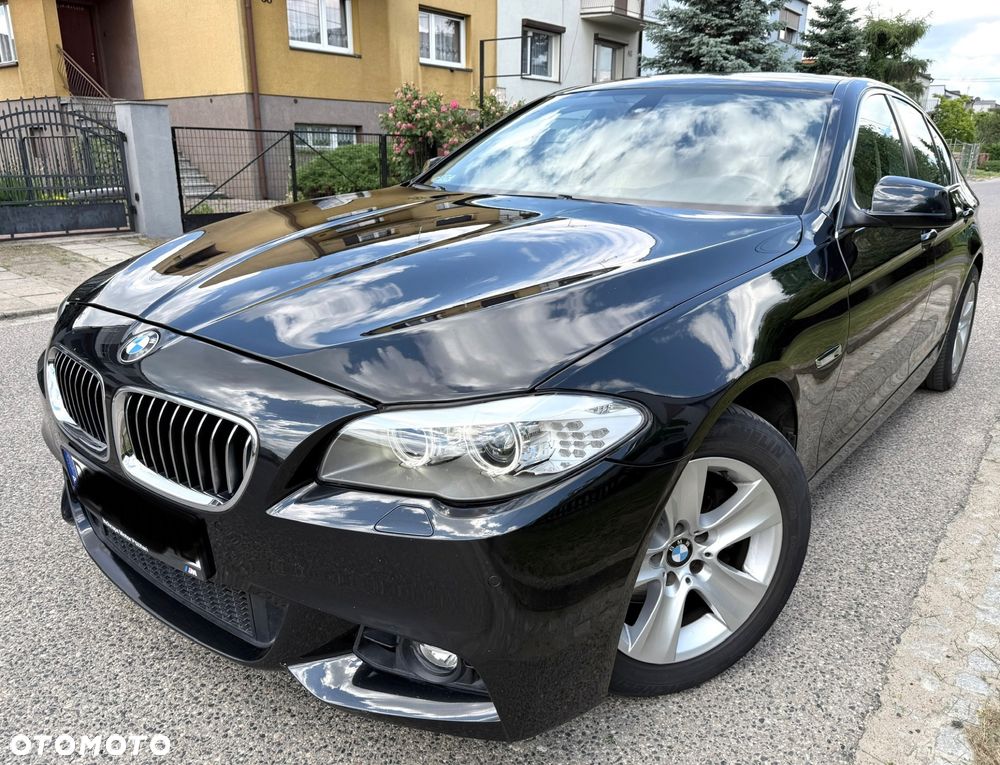 BMW Seria 5 523i - 2