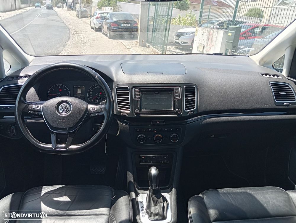 VW Sharan 2.0 TDI Blue Highline DSG - 15
