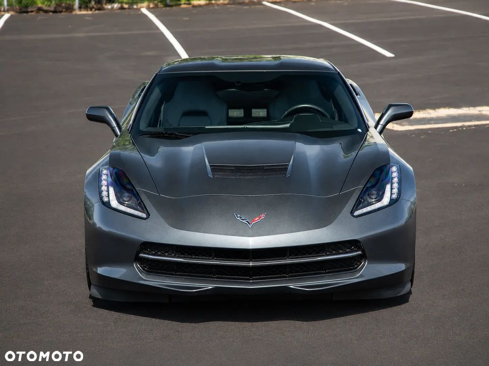 Chevrolet Corvette - 2