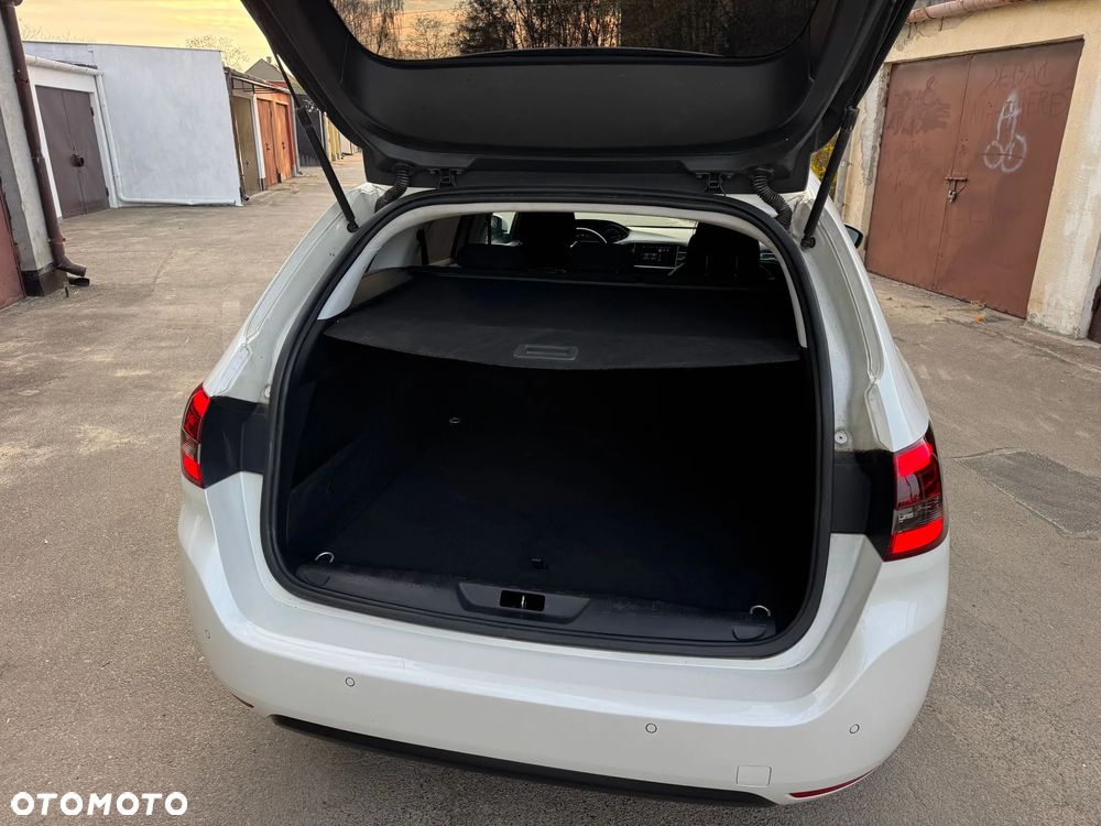 Peugeot 308 1.6 e-HDi Allure S&S - 22