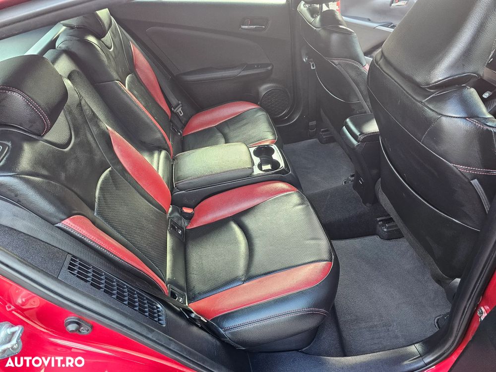 Toyota Prius (Hybrid) Life - 20