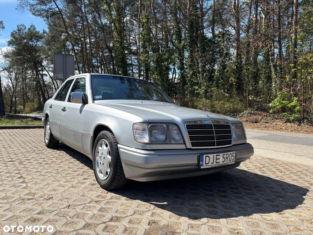 Mercedes-Benz Klasa E - 12