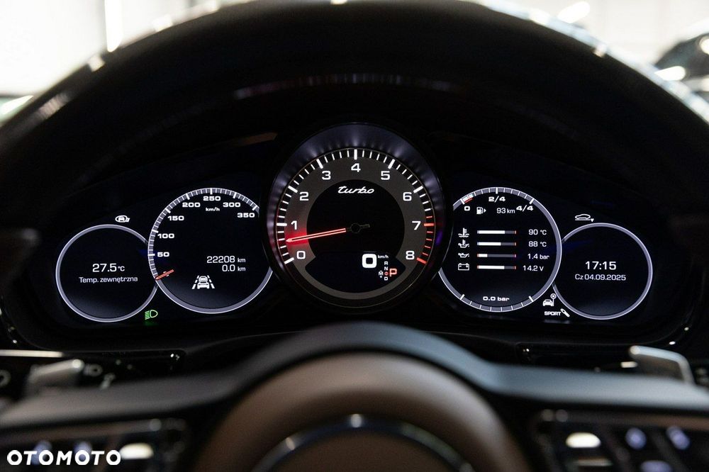 Porsche Panamera Turbo - 38