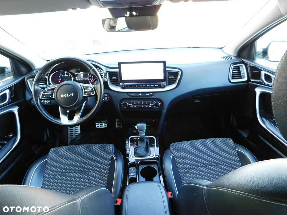 Kia XCeed 1.6 CRDi SCR L Business Line DCT - 7