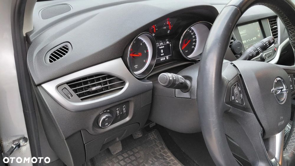 Opel Astra 1.6 CDTI Enjoy S&S - 8