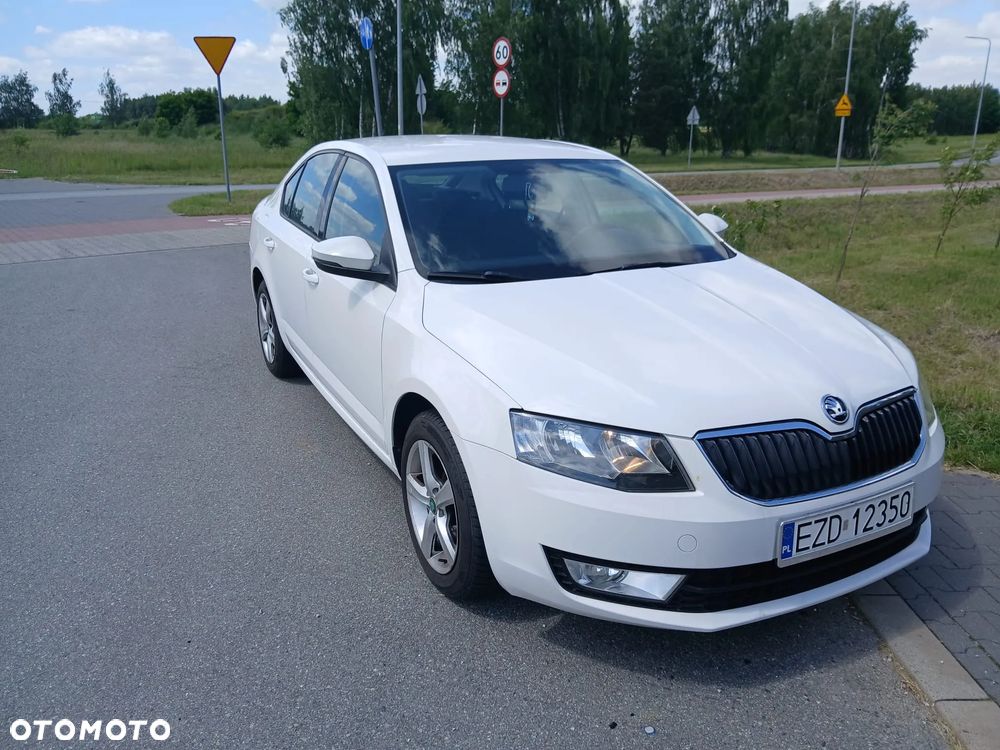 Skoda Octavia 1.6 TDI Solution - 9