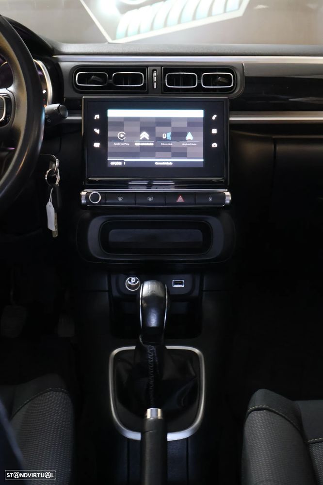 Citroën C3 1.2 PureTech Shine - 21