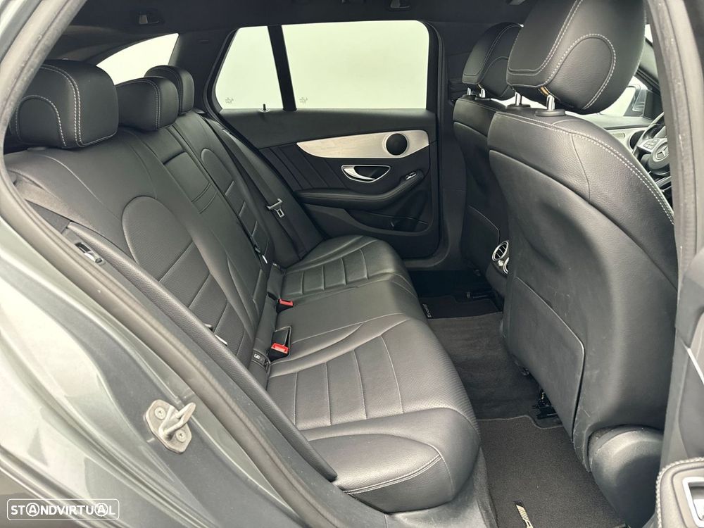 Mercedes-Benz C 200 d AMG Line - 11