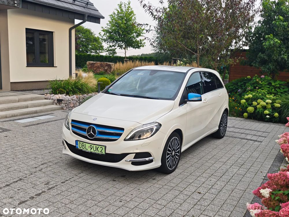 Mercedes-Benz Klasa B (Electric Drive) 250 e - 2