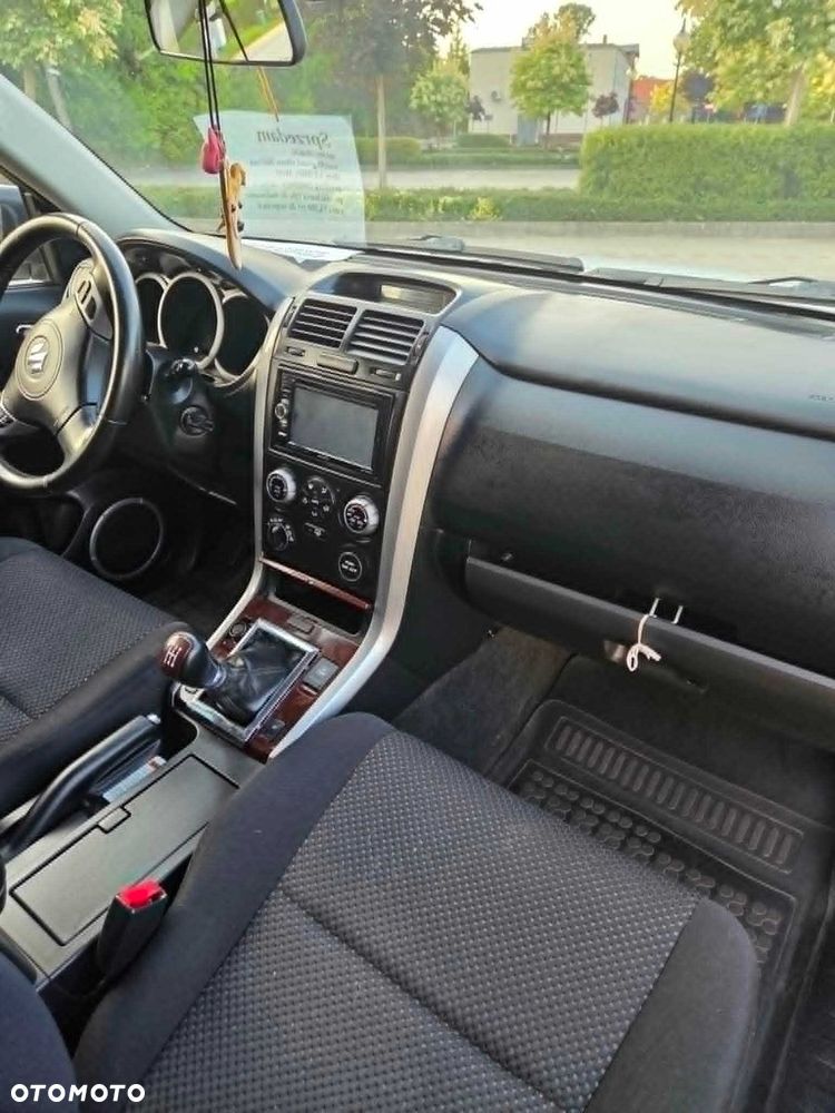 Suzuki Grand Vitara - 3