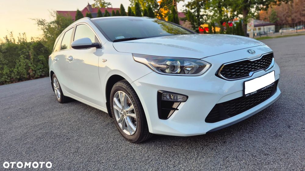 Kia Ceed - 1