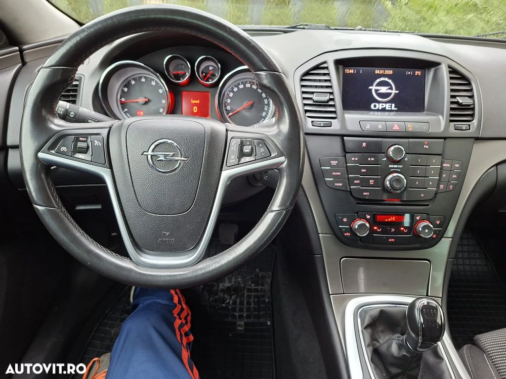 Opel Insignia 1.6 Turbo Active - 11