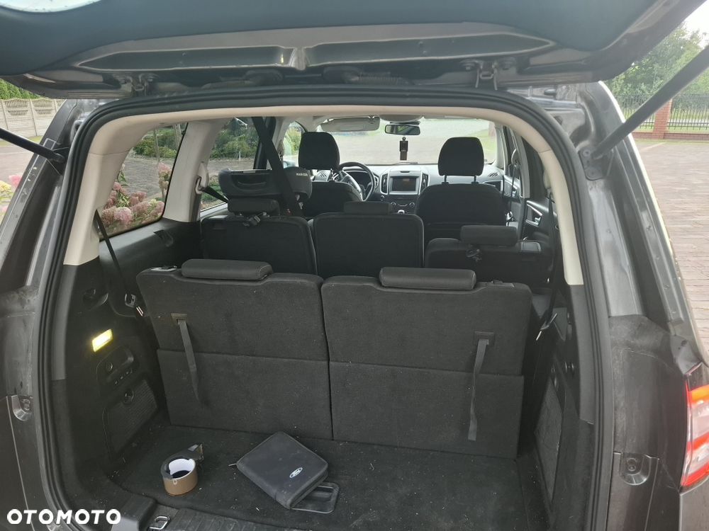 Ford Galaxy - 4
