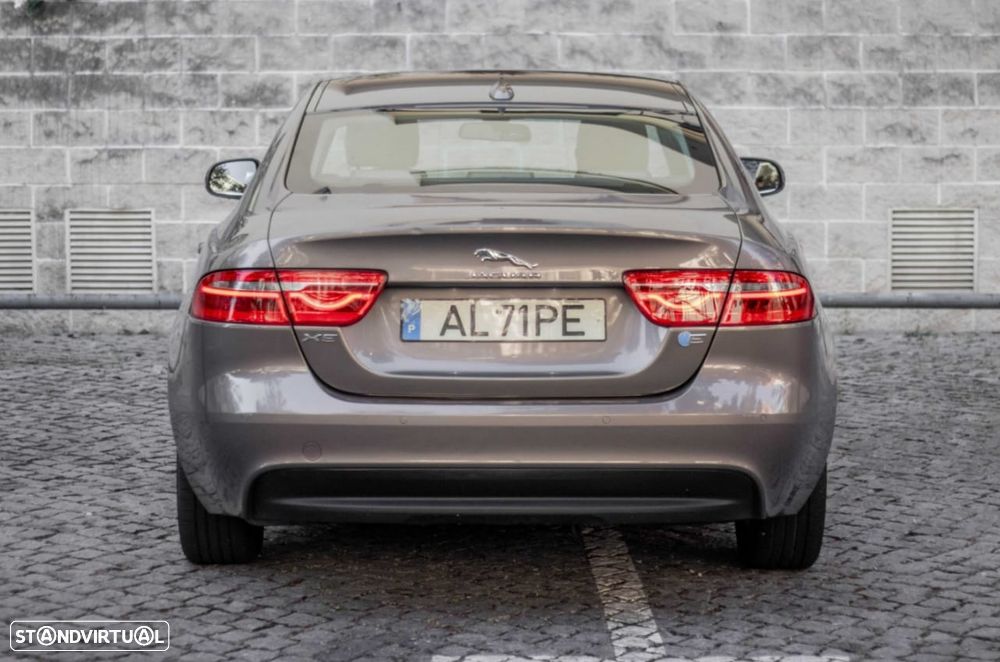 Jaguar XE E-Performance Aut. Prestige - 4