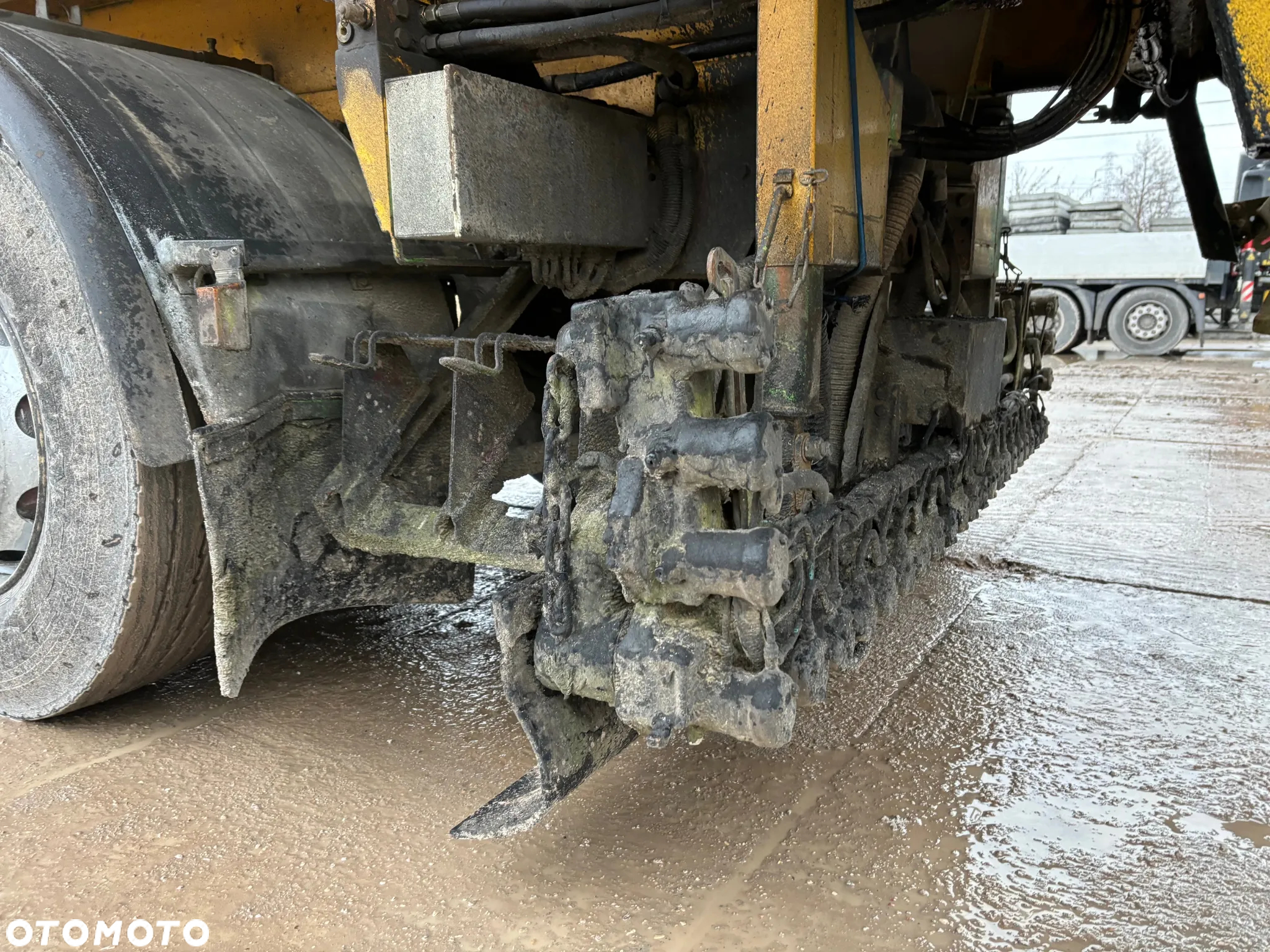 Iveco EuroTech Cursor 350 / SKRAPIARKA Drogowa / - 18