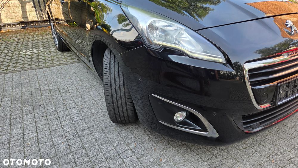 Peugeot 5008 - 12