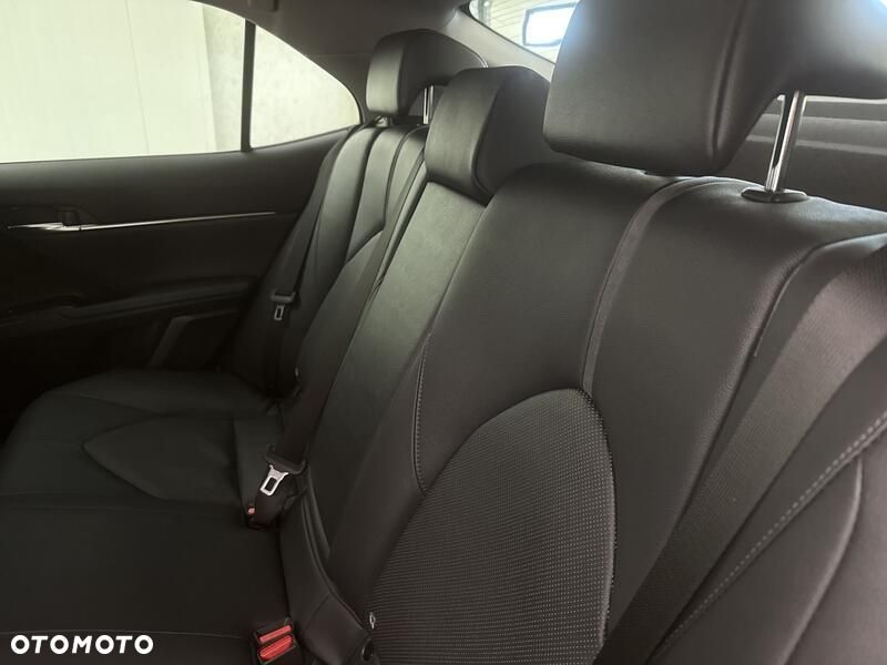 Toyota Camry 2.5 Hybrid Comfort CVT - 20