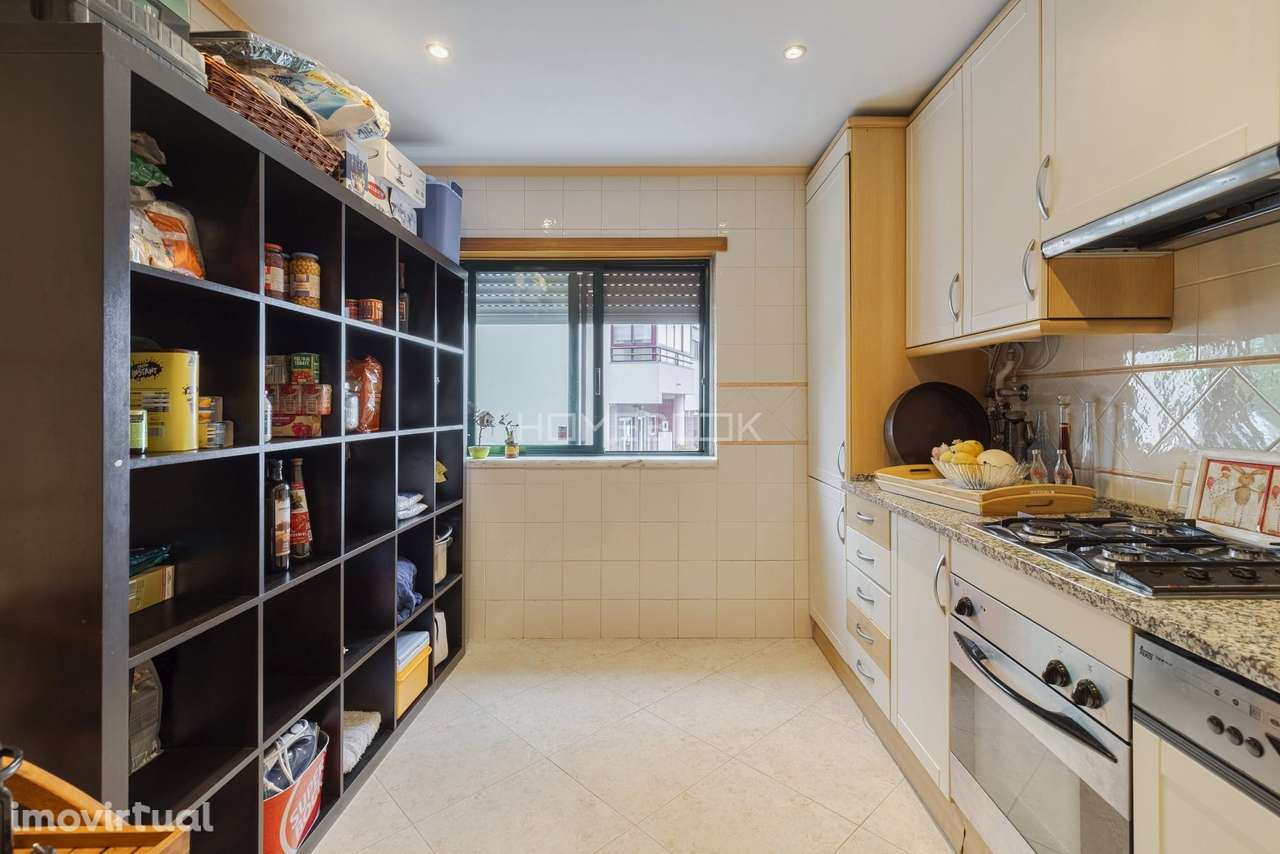 T2 com 111m² e Parqueamento na Nova Azeda em Setúbal - Grande imagem: 5/15