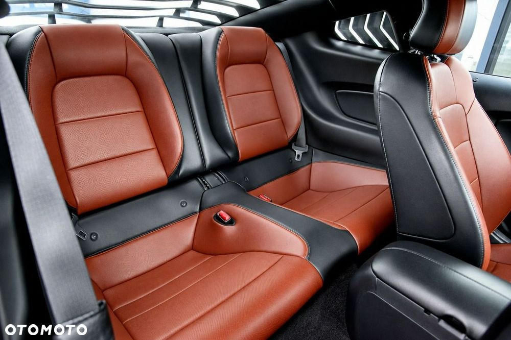 Ford Mustang - 20