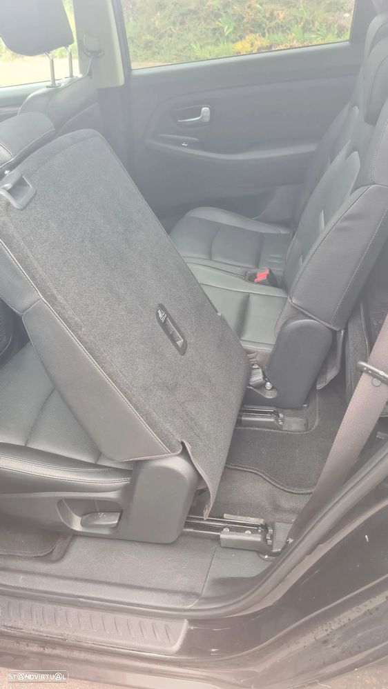 Kia Carens 1.7 CRDi ISG TX 7DCT - 22