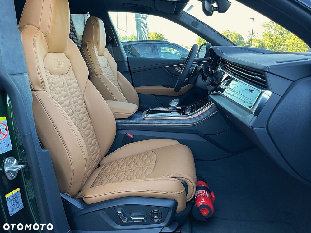 Audi RS Q8 - 20