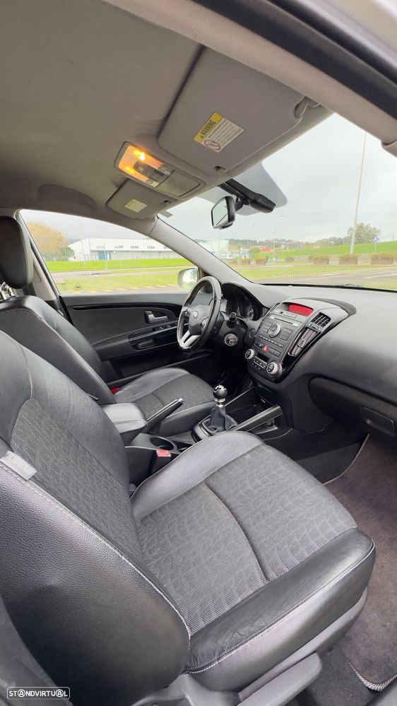 Kia Ceed SW 1.6 CRDi EX - 9