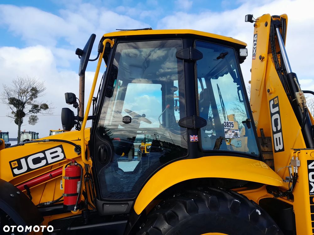 JCB JCB 4CX AEC  2022r - 9