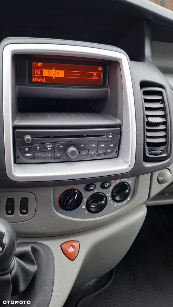 Renault Trafic L1H1 Passenger Lux - 25