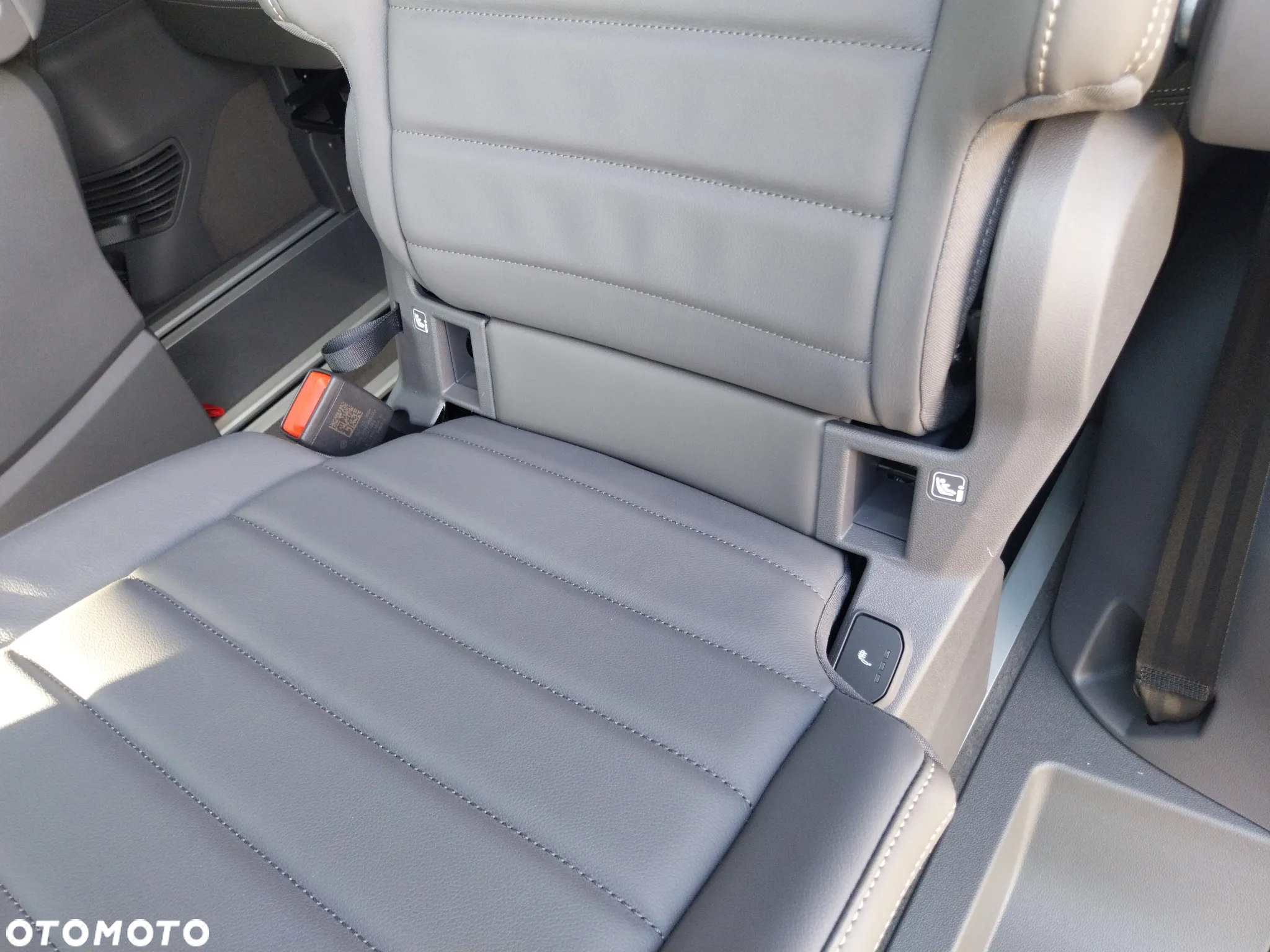Volkswagen Multivan - 27