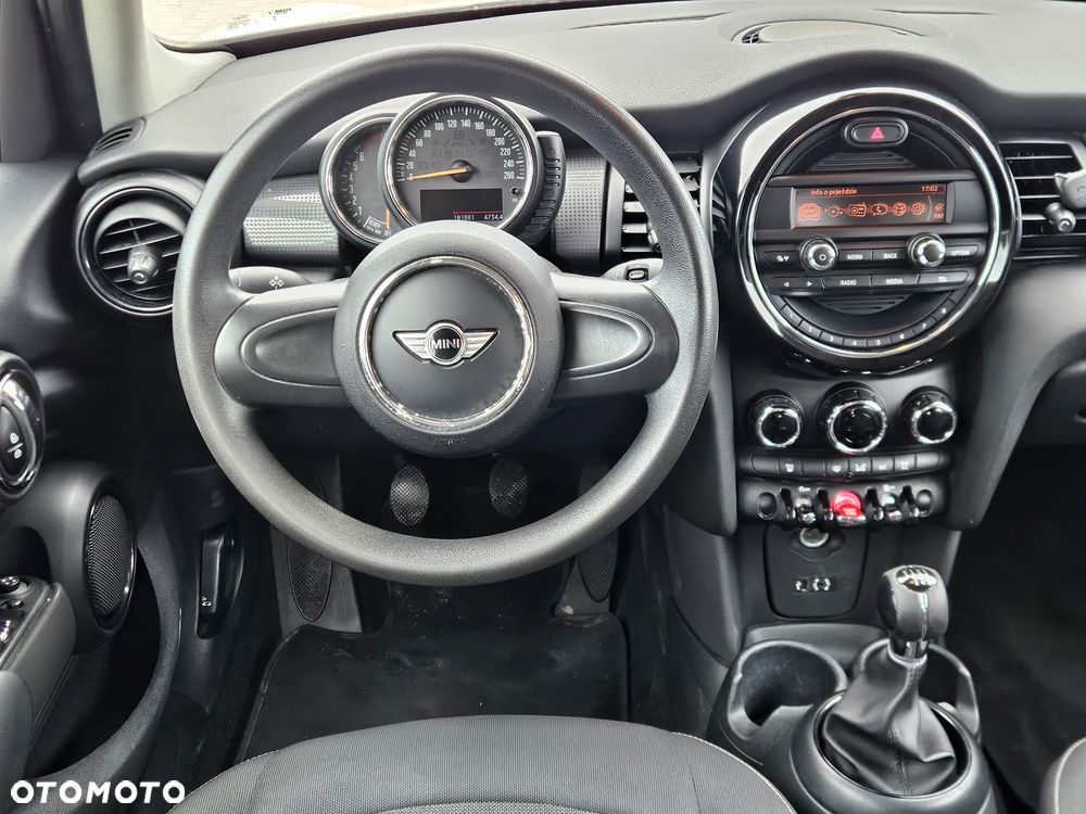 MINI Cooper Standard - 6