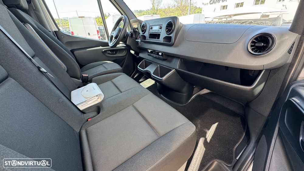 Mercedes-Benz Sprinter 314 CDI37 CX Automática - 24