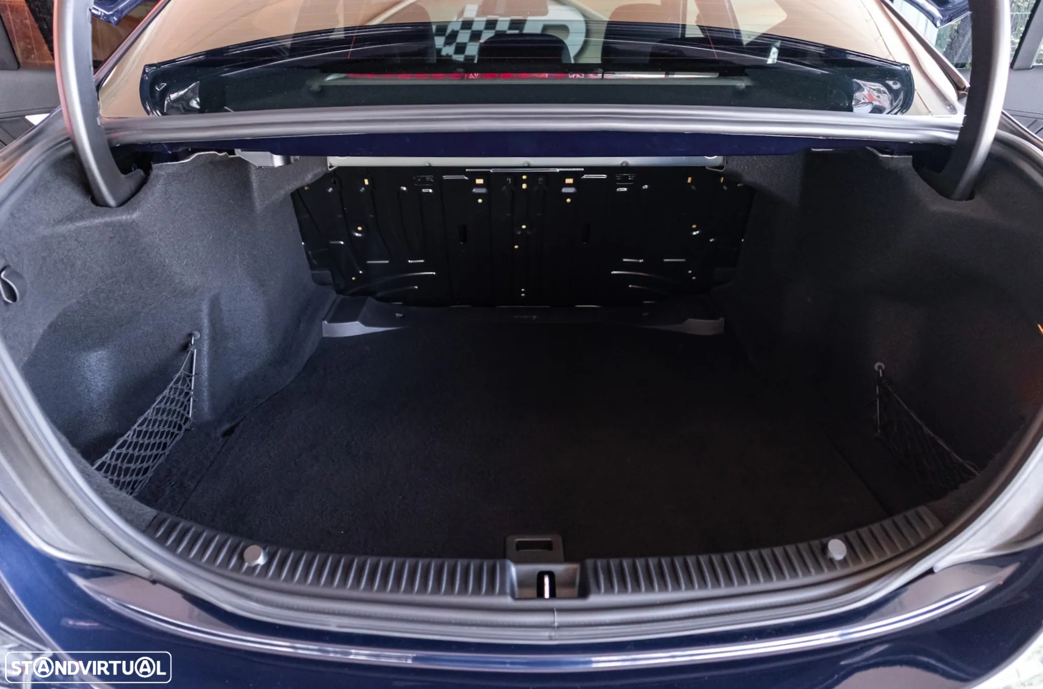 Mercedes-Benz C 300 h AMG Line - 19