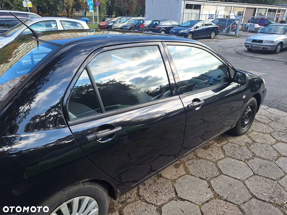 Mitsubishi Lancer - 5