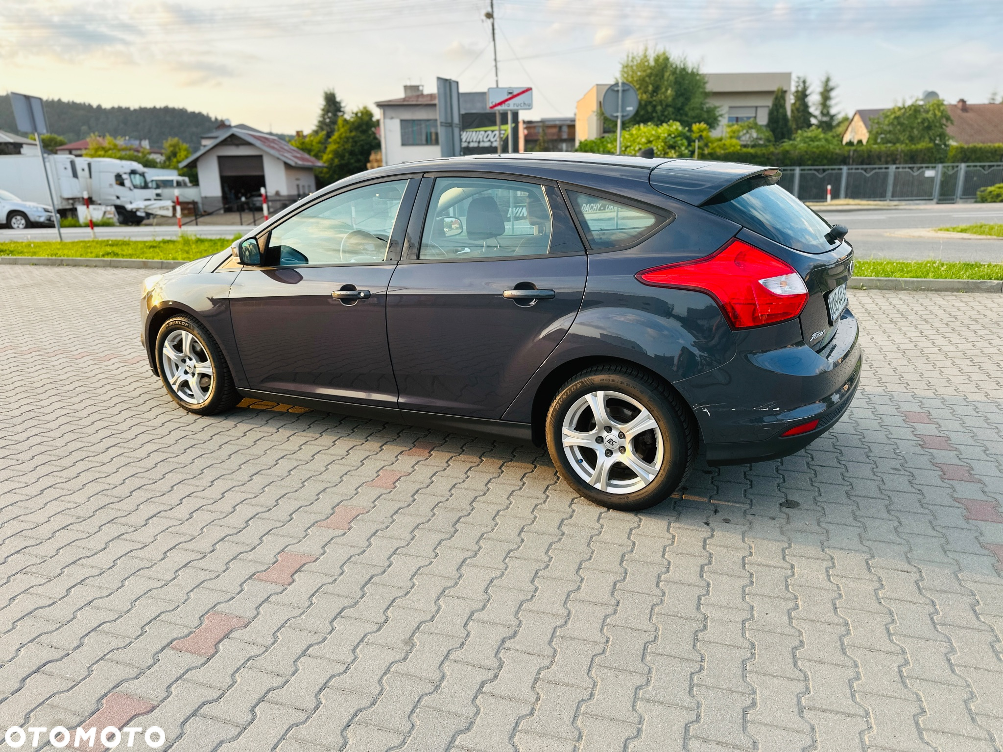 Ford Focus 1.0 EcoBoost 99g Start-Stopp-System Business Edition - 2