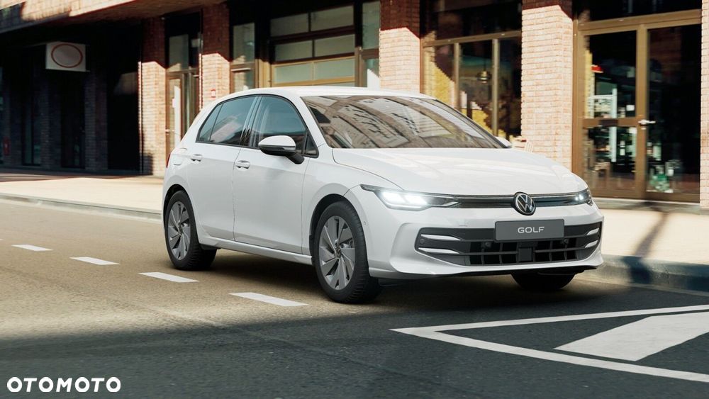 Volkswagen Golf - 8