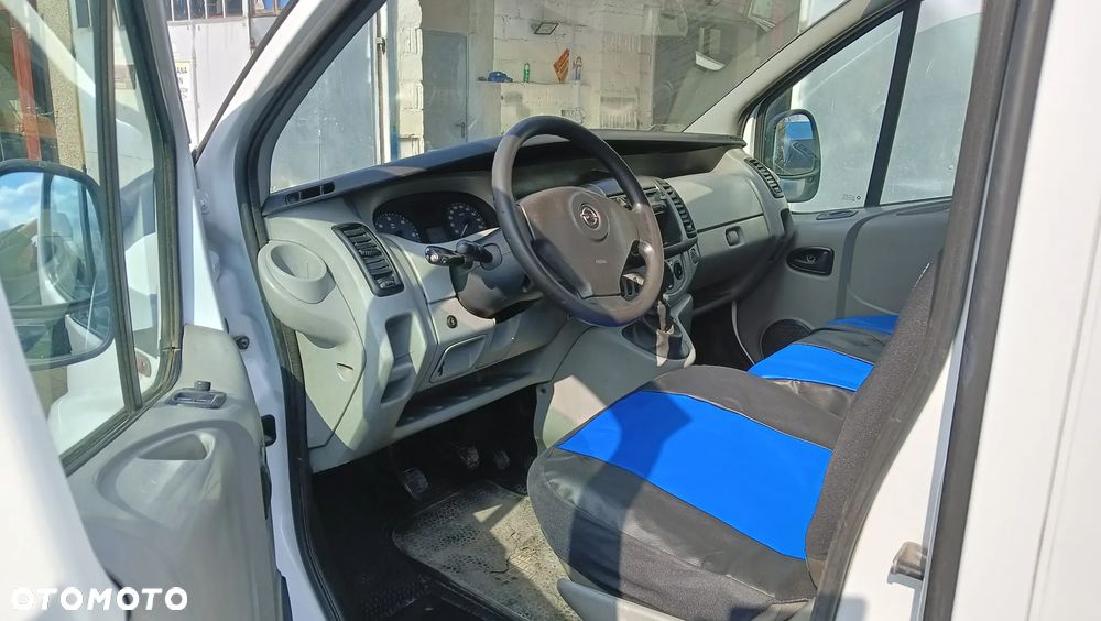 Opel Vivaro - 4