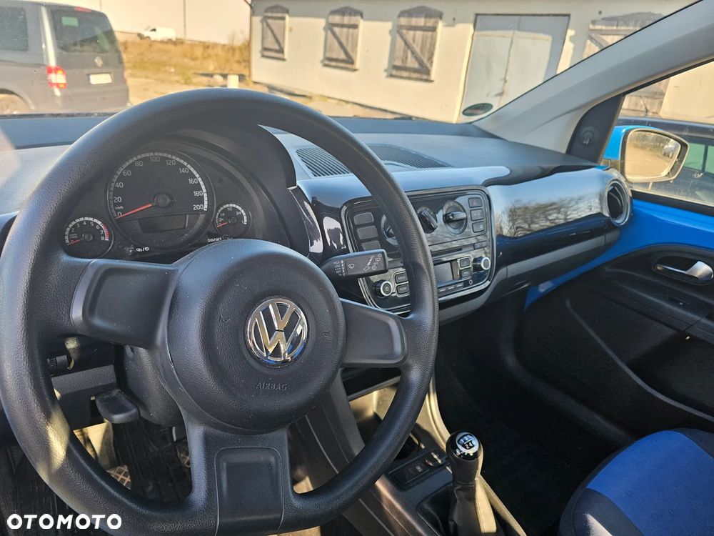 Volkswagen up! club - 16