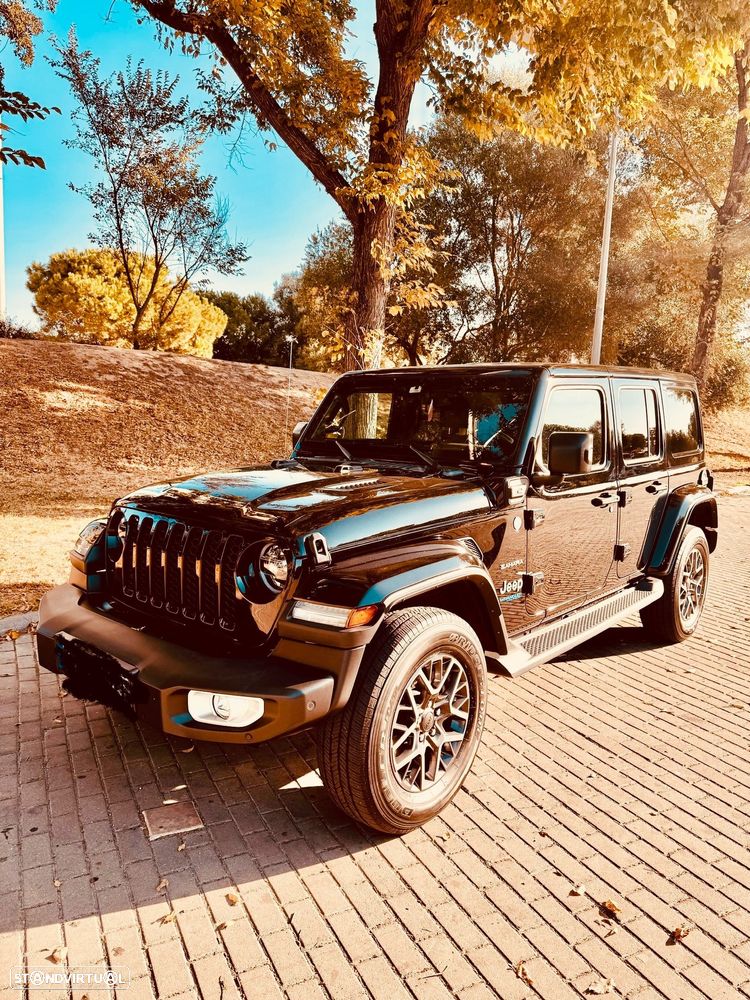 Jeep Wrangler - 1