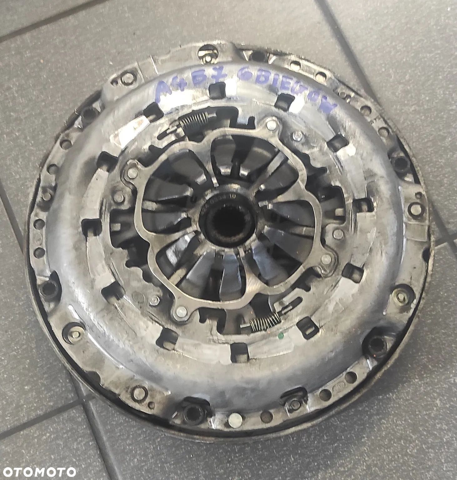 KOŁO DWUMASOWE DWUMASA SPRZĘGŁO AUDI 2.0 TFSI A4 B6 B7 A6 C6 LUK WYSYŁKA !!!!! - 1