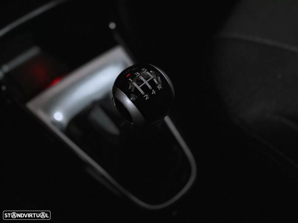 Citroën DS3 1.6 HDi Airdream So Chic - 22